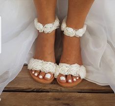 Spring Wedding Sandals With Flat Heel, Spring Wedding Sandals With Round Toe, Spring Wedding Flat Heel Sandals, Round Toe Sandals For Spring Wedding, Summer Wedding Open Toe Shoes For Ceremony, Spring Wedding Leather Sandals, White Sandals For Summer Ceremonies, White Summer Ceremony Sandals, Summer Wedding Shoes With Heel Strap For Bridal Shower