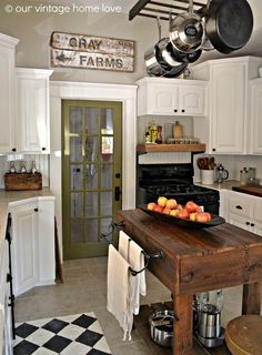 the kitchen is clean and ready for us to use as an appliance in the home