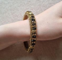 This is beautiful flower brass plated vintage bracelet. Diameter is 2,6" or 6,5 cm. Perfect condition. Ready to be sent within 1-3 days. Video of the ring is available via Wapp by request. Check please another my shop for silk flowers and accessories: https://www.etsy.com/uk/listing/712256708/ladyromantic-rose-bouquet-bridal?ref=shop_home_active_7 Check Please, Bracelet Art, Retro Bracelet, Bouquet Bridal, Vintage Bracelet, Bracelet Vintage, Old Vintage, Vintage Bracelets, Rose Bouquet