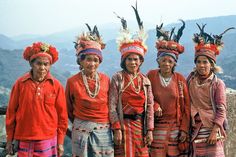 Philippine Traditions, Banaue Rice Terraces, Banaue, Philippines Culture, Indigenous Peoples Day, Rice Terraces, Old Woman