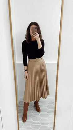 Fall Skirts Amazon, Monochrome Skirt Outfit, Long Skirt Outfits Office, Women Long Skirt Outfits, Long Skirt Tall Boots Outfit, Tall Skirt Outfit, Modest Skirts Outfits, Pleated Long Skirt Outfit Classy, Skirt Long Outfits