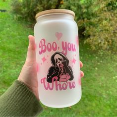 18oz Frosted Glass Tumbler With Bamboo Lid. Comes With A Straw, Hand Wash To Avoid Fading. Exclusive Pop & Dot Design Clear Cups With Vinyl Cricut, Custom Glass Cups Cricut, Halloween Glass Tumblers, Snowglobe Tumblers, Glass Tumbler Design, Autumn Core, Trio Halloween Costumes, Bae Quotes, Cup Designs