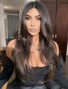 Homecoming Hairstyle, Kardashian Makeup, Kim Kardashian Makeup, Kim Kardashian Hair, Kardashian Hair, Kkw Beauty, Face Beauty, Fashion Hair, Grunge Hair