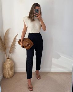 Workplace Fashion, Stile Blair Waldorf, Adrette Outfits, Stile Casual Chic, Cute Thanksgiving Outfits, Fest Outfits, Business Casual Outfits For Work, Stylish Work Outfits, Thanksgiving Outfit