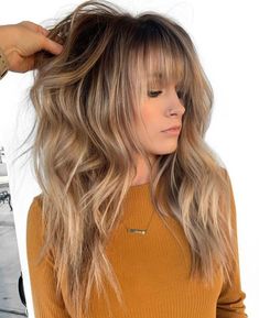 Golden Bronde Razored Shag for Long Hair Long Shag Haircut, Long Shag, Shag Hairstyles, Long Hair With Bangs, Shag Haircut, Long Blonde, Long Layered Hair, Haircuts For Long Hair