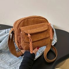 Adjustable Strap, Zipper Closure, Solid Color

🎉 Coupon price[5,78€ or 6.00$]

💰100€ in Temu app here: https://app.temu.com/m/eikpe55q90p

⚠️ The discount may vary, please refer to the page display.