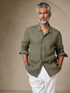 A shirt that stays beautiful and crisp all season long, luxurious linen has the magical ability to maintain its cool and fresh texture no matter the clime.  RELAXED FIT: Expertly cut for a loose fit.  Resort collar with button-front closure.  Square Mandarin Collar Linen Shirt Men, Mens Outfits Linen, Men’s Linen Shirt, Green Linen Shirt Men, Linen Clothes Men, Mens Linen Shirts Casual, Mens Linen Shirts, Male Casual Fashion, Linen Menswear