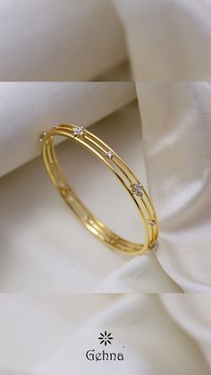 Bangles Design Gold, Men Gold Jewelry, Pearl Bangles, Gold Jewelry Outfits, Diamond Bracelet Design, Modern Gold Jewelry