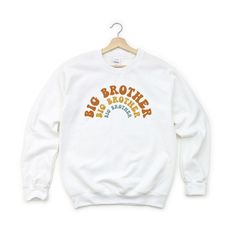 Looking for a cute sweatshirt for your kids? We have the perfect Big Brother Stacked Curved graphic sweatshirt addition to their closet! Also available in toddler sweatshirts. Cartoon Letters, Sweatshirt White, Cute Sweatshirts, Girl Sweatshirts, Big Sister, White Sweatshirt, Big Brother, Girls Clothing, White Long Sleeve