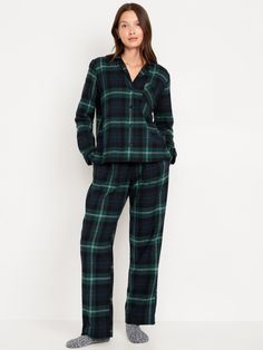 Flannel Pajama Set for Women | Old Navy Friendsmas Matching Pjs, Womens Flannel Pajamas, Flannel Pjs, Old Navy Pajamas, Womens Pjs, Christmas Flannel, Matching Pjs, Matching Christmas Pajamas, Green Flannel