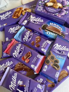 Violets milka Chocolate Milka Oreo, Chocolate Candy Brands, Candy Brands