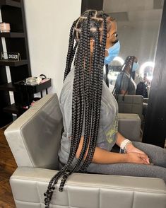 Large Knotless Braids With Curly Ends, Big Knotless, Weave Hair Color, Bts Hairstyle, Best Braid Styles, Books Open, Braids Hairstyles Pictures, Braided Cornrow Hairstyles