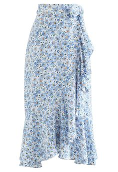 Pretty Skirts, Sequence Work, Blue Daisy, Easy Trendy Outfits, Midi Skirts, Modest Fashion Outfits, Print Skirt, Mecca, Amelie