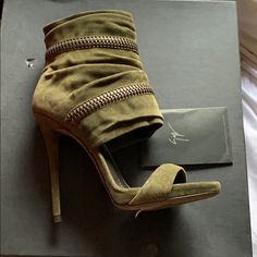 Authentic Giuseppe Zanotti Design Heels New Never Worn With Dust Bag. Size 35. (5) Women's They Fit A Slim Foot. They Will Not Fit If You Have A Wide Foot. Box Not Included Because It Was Damaged. It Got Smashed While In The Process Of Moving But Nothing Happened To The Heels Because They Are Stored In A Different Container. I Bought These From Another Posher. Luxury Patent Leather Heels With Stacked Heel, Luxury Stacked Heel Medium Width Heels, Luxury Padded Heel Wedge Heels, Louis Vuitton Slides Revival, Luxury Glamorous Heels With Feather Trim, Luxury Fitted Heels With Metal Feet, Luxury Formal Heels With Crocodile Pattern, Luxury Glamorous Heels With Metal Feet, Cheap Lv Boots