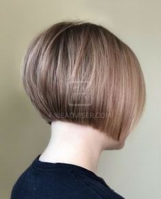 Kort Bob, Short Hair Cuts For Round Faces, Angled Bob Haircuts, Inverted Bob Hairstyles, Layered Bob Haircuts, Wavy Bob Hairstyles, Fabulous Hair, Choppy Bob Hairstyles, Inverted Bob