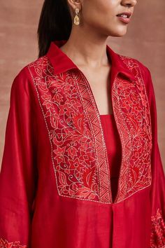 Red box pleated shirt with silk thread embroidered yoke and cuff. Comes with coordinating pant and inner. - Aza Fashions Pleated Neck Designs For Kurtis, Yoke Designs For Kurtis, Shadi Dress, Diwali 2024, Patchwork Ideas, Western Top, Haldi Outfit, Stitching Patterns, Suit Ideas