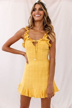 Yellow Sun Dress, Hot Party Dresses, Yellow Sundress, Long Sleeve Ruffle Dress, Selfie Leslie, Cute Wedges, Casual Day Dresses, Yellow Sun, Country Concert