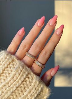 Cute Pink Nails, Pink Ombre Nails, Plaid Nails, Almond Nails Designs, Almond Acrylic Nails, Vacation Nails, Tip Nails, French Tip Nails, Nail Arts