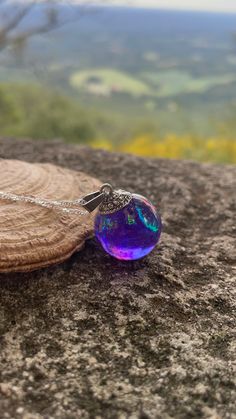 Handmade Purple Resin Jewelry, Handmade Purple Resin Necklace, Handmade Purple Necklace For Keepsake, Magical Purple Pendant Necklace, Purple Round Resin Jewelry, Nature Checklist, Epoxy Resin Necklace, Astronomy Gifts, Galaxy Necklace