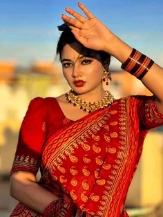 Dresses By Pattern, Women's Casual Style, Bollywood Saree, Womens Fashion For Work, Pink Saree, Half Saree, Saree Styles