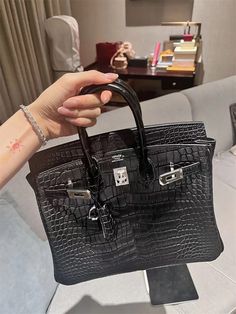 Size: Standard Size It comes with Dust box, Care manual, Tag, and Paper bag. Bags Expensive, Birkin Crocodile, Hermes Ostrich, Hermes Crocodile, Kelly Hermes, Hermes Picotin, Mini Kelly, Lizard Skin, Luxury Lifestyle Dreams