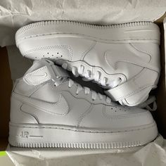 Brand New Air Force One Mids. Women’s Size 7.5/5y. Discontinued On Nike Air Jordan 1 Panda, Nike Vapormax Women, Jordan 1 Panda, Nike Air Force White, Pink Soccer Cleats, Nike Volleyball Shoes, Indoor Cycling Shoes, Shoes Air Force, Air Force Women