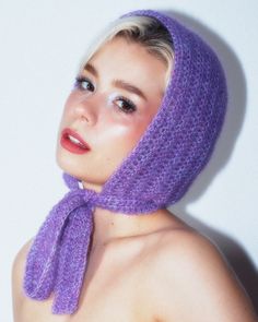 Crochet woolen hood. Handmade Composition: Material: 44% cotton, 36% baby alpaca, 20% super fine merino The manufacturer ensures that wool and alpaca fibers are obtained ethically and with respect for animals. No mulesing. Woolen Cap, Alpaca Fiber, Baby Alpaca, Yarn Art, Composition, Alpaca, Caps Hats, Accessories Hats, Violet