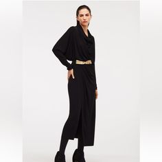 Maxi Dress With Float Shirt And Long Sleeves. Black Chic Draped Maxi Dress For Fall, Chic Draped Midi Dress For Fall, Black Draped Dress For Fall, Fall Midi Draped Dress For Night Out, Draped Midi Dress For Night Out In Fall, Black Draped Midi Dress For Fall, Black Draped Dress For Work, Chic Black Draped Dresses, Black Draped Midi Cocktail Dress