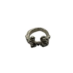 ❤️‍🔥 1 of a kind, limited edition ring Molten Rings are a collection of handmade rings that are melty, clumpy, and all around molten to their core. This limited edition ring is a unique piece, available in only one size. US ring size: 6 Melted Down Rings, Unique Hand Cast Metal Rings, Molten Candle, Unique Handmade Skull Ring, Molten Ring, Collectible Hand Cast Skull Rings, Handmade Brutalist Open Ring, Unique Hand-cast Skull Ring, Handmade Rings