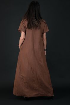 "Long Linen dress/ Linen Summer Dress / Short sleeve linen dress with pockets, perfect for Summer Made of : 100% Linen The model wears size M - 5,6' / 170 cm Available Size: XS, S, M, L, XL, 2XL,3XL,4XL,5XL,6XL,7XL,8XL If you have any questions about the item, our policy, shipping and so on, please feel free to ask. Care: For Best results Cold Water Machine Wash 30 degree SIZE XS bust: around 33.5\" / 85 cm Waist: around 26\" / 66 cm Hips: around 36\" / 91 cm Aproxx height: 5'3\" / 160 cm SIZE S Brown Linen Dress, Summer Dress Short, Linen Summer Dress, Natural Linen Dress, Chic Summer Style, Conceptual Fashion, Long Linen Dress, Summer Linen Dresses, Linen Summer