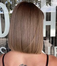 Mushroom Brown Short Hair, Bob With Long Bangs, Hair Fall Remedy, Brown Bob Hair, Short Ombre Hair, Hair Color Caramel, Messy Short Hair, Ginger Hair Color