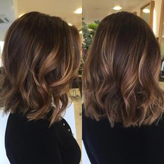 B E A C H Y ☁️ #hotd #balayage #wellahair #brunettebalayagehair #balayageombre Women’s Lob Hairstyles, Layered Lob Brunette, Shoulder Length Hair For Thinner Hair, Shirt Hairstyles For Thick Hair, Women’s Haircut Medium Length, Hair Layers Short Shoulder Length, Collarbone Length Hair Curtain Bangs Brunette, Medium Length Brown Hair Styles, Lob With Highlights Brunettes