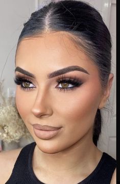 Smoky Natural Makeup, Elegant Smoky Makeup, Formal Eye Makeup For Hazel Eyes, Makeup For Black Bridesmaid Dress, Celebrity Stylist Outfits, Smokey Eye Wedding Look, Semi Glam Makeup, Smokey Eye Makeup Matte, Brown Glam Makeup Smokey Eye