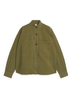 Khaki Shirt, Woven Top, Knitwear Tops, Shirts Blouses, Sweatshirt Dress, Khaki Green, Girls Jeans, Jacket Sale, Relaxed Style