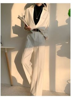 White V-neck v neck shirt long-sleeved shirt -Mmia Wide Pants Outfit, White Wide Leg Pants, Autumn Sleeve, V Neck Shirt, Sleeves Clothing, Outfit Women, Wide Pants, Pants Outfit, Neck Shirt