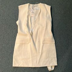 Reposhing This Item I Purchased From @Lindsayyy20. Loved It, But Ready To Rotate For Something New. Questions? Leave A Comment Below! Summer Cotton Blazer For Day Out, Cotton Blazer With Pockets For Day Out, Casual White Blazer For A Day Out, White Outerwear For Spring Workwear, White Blazer With Pockets For Day Out, White Spring Outerwear For Work, White Cotton Summer Outerwear, Casual White Blazer With Pockets, White Summer Blazer For Work