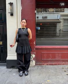 Interesting Style Outfit, Plus Size Normcore, Skirt Over Pants Outfits Street Styles, Nyfw Looks, Skirt Trousers Outfit, Japandi Clothing, Japandi Outfits, Japandi Fashion, Large Chest Outfits