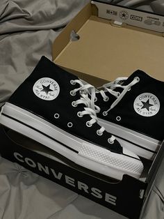 Shoes, Basics, Converse Cute Converse Shoes, Cute Converse, Converse Platform, Chuck Taylor All Star Lift, Preppy Shoes, Pretty Shoes Sneakers, All Stars Converse, Black Converse