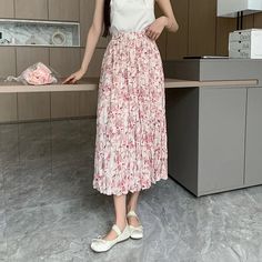 45327671230686|45327671263454|45327671328990|45327671361758 Club Skirt, Floral Skirt Summer, Skirts Casual, Club Skirts, France Style, Floral Pleated Skirt, Basic Skirt, Elegant Attire, Summer Elegant