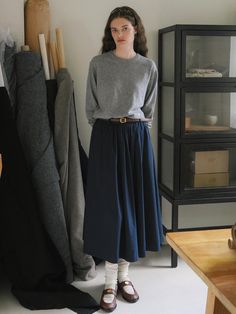 Composition : RAYON 60% COTTON 40% Lining_POLYESTER 100%Color : NAVYCountry of Origin : Republic of Korea Navy Color Palette Outfit, Jewish Modest Fashion, Hermann Gottlieb, Cotton Skirt Outfit, Midsize Fashion Winter, Japanese Winter Fashion, Japanese Fashion Women, Long Cotton Skirt, Long Skirt Outfits