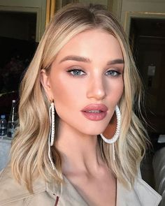 Rosie Huntington Whiteley Makeup, Wedding Hairstyles And Makeup, Rosie Hw, Best Natural Makeup, Beauty Make-up, Rosie Huntington, Blonde Hair Looks, Nude Makeup, Brown Blonde Hair