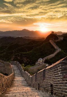 the great wall of china at sunset