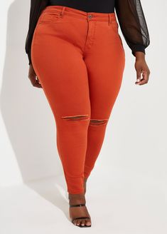 Our jeggings are going to be your new favorite go-tos that are anything but basic with cutouts at the knees framed by frayed trims. Ripped Mid-rise Jeggings For Fall, Fall Ripped Mid-rise Jeggings, Ripped Fitted Jeggings For Fall, Edgy Stretch Jeans With Frayed Hem, Trendy Stretch Jeggings With Frayed Hem, Trendy High Waist Jeggings With Frayed Hem, Stretch Ripped Straight Leg Jeggings, Ripped Stretch Jeggings For Fall, Trendy Cotton Jeggings For Fall