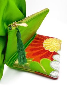 Traditional Green Pouch Clutch, Unique Green Bag As A Gift, Unique Green Bag For Gift, Handmade Unique Green Bags, Traditional Green Rectangular Pouch, Handmade Green Pouch, Handmade Green Clutch Pouch, Green Clutch Pouch For Gifts, Green Clutch With Removable Pouch As Gift