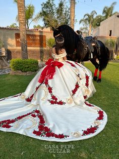 Vestido bordado de quinceañera Quinceanera Dresses Mariachi, Quinceñera Dresses Charro, Charra Quinceanera Ideas, Redquinceanera Dresses, Green Charro Dress, Red And White Charro Quinceanera Dress, Ranchero Theme Quinceanera, Quince Dresses Mexican Theme, Twins Quinceanera Ideas