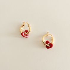 Discover timeless and preppy curated and handmade jewelry gifts for your loved ones at ALYSIUMco.  ITEM DESCRIPTION: The Earring: ∙  .925 Sterling Silver  ∙  18k Gold Plated ∙  Diameter 1 inch The Heart: ∙  Resin ∙  Red Heart   SHIPPING & RETURN POLICY: ∙  Free standard shipping on orders above $35 ∙  Please allow 2-3 business days for processing and shipping ∙  All merchandise is final sale, unfortunately, we do not accept any returns or exchanges Waterproof White Flower Hoop Earrings, .925 Ste Heart Resin, Prom Gift, Red Heart Earrings, Tarnished Jewelry, Jewelry Dainty, Waterproof Jewelry, Handmade Jewelry Gift, Minimal Jewelry, Resin Earrings