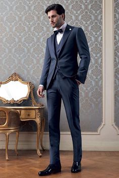 Welcome Tuxedo Action About to have the big moment in your life? Whether it's a wedding, a prom, a party, or a show, you need a Tuxedo that suits you. from trendy party suits to elegant and luxurious men's wedding suits, we'll help you be the center of attention in this Tuxedo action. #dinnerjacket,#mensdinnerjacket,#tuxedo, #suits, #singlejackets, #2-piece suits, #3-piece suits, #mensjacket, #tuxedo, #double-breasted #tuxedos,#TuxedoAction,#wedding, #Dinner,#Prom, #Stages,#Party Mens Velvet Suit, Models In Suits, Law Aesthetic, Indian Wedding Gowns, Black And White Tuxedo, Wedding Suits Groom