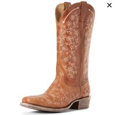 Beautiful White Embroidery , Supportive Cushioning Only Worn A Handful Of Times Shoes Western, Brown Cowgirl Boots, Moc Toe Boots, Embroidered Boots, Boots Square Toe, Ariat Shoes