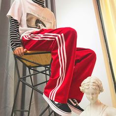 Casual Streetwear Pants With Three Stripes Branding, Streetwear Bottoms With Contrast Stripes, Sporty Streetwear Pants With Side Stripes, Retro Full-length Red Pants, Red Retro Full-length Pants, Adidas Hose, Red And White Outfits, Black And White Ribbon, Striped Wide Leg Pants