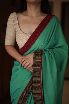 Saree Blouse Styles, Cotton Saree Blouse Designs, Simple Saree Designs, Cotton Saree Designs, Lehenga Blouse Designs, Blouse Design Images, Sari Blouse Designs, Indian Saree Blouses Designs, Silk Saree Blouse Designs